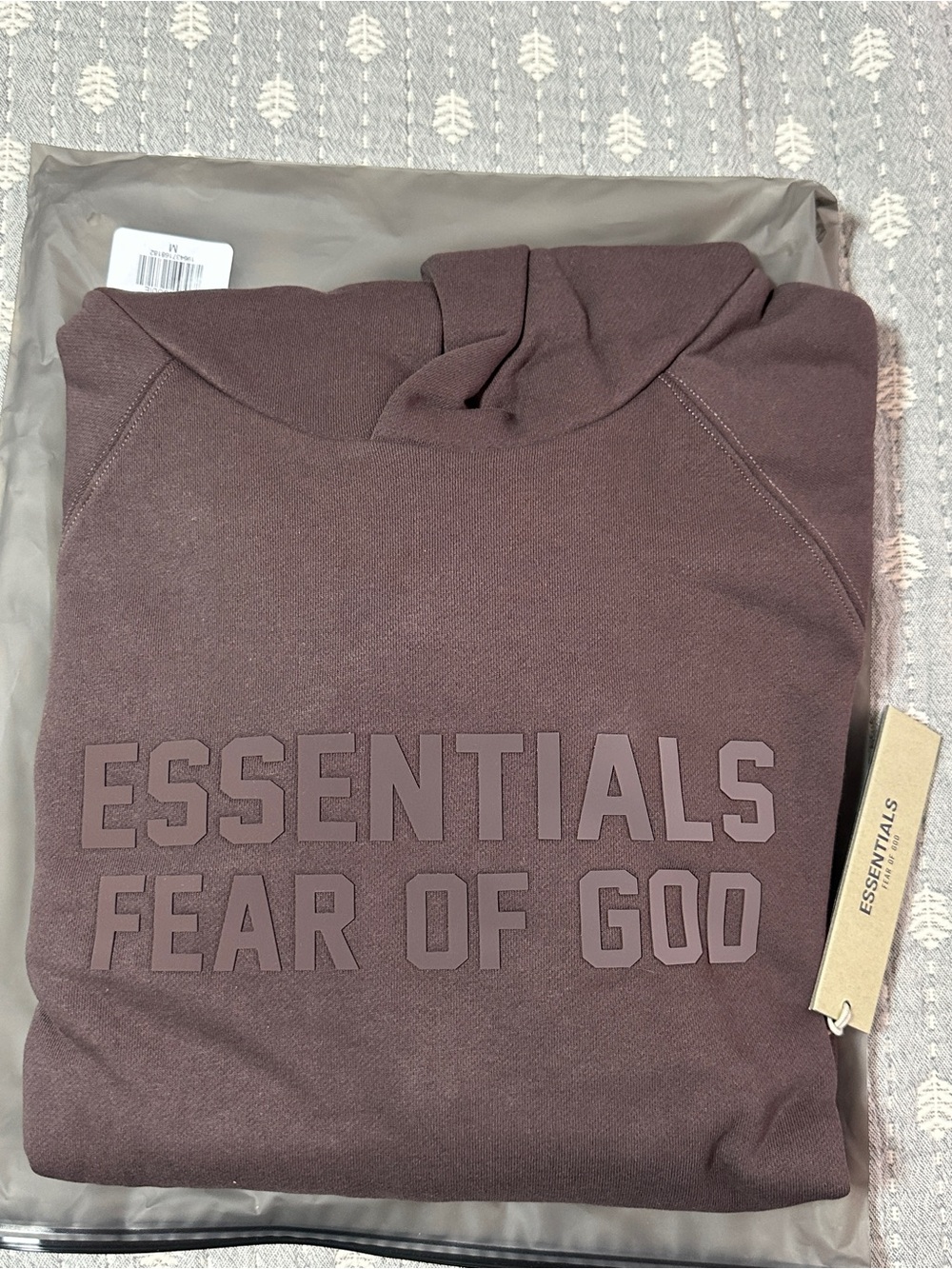 Fear of God ESSENTIALS Plum Hoodie FW22 Medium NWT - Picture 3 of 6